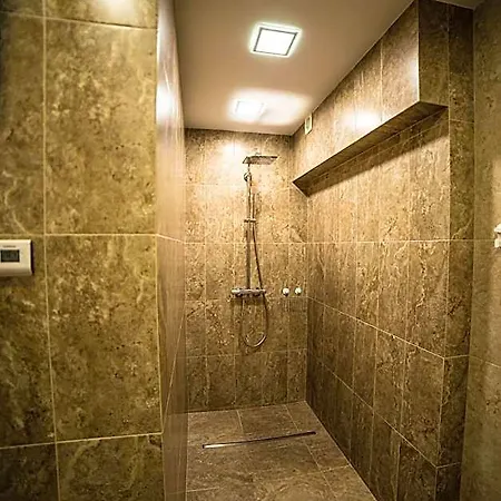 Apartmanhotel Mieterlux 22 4*