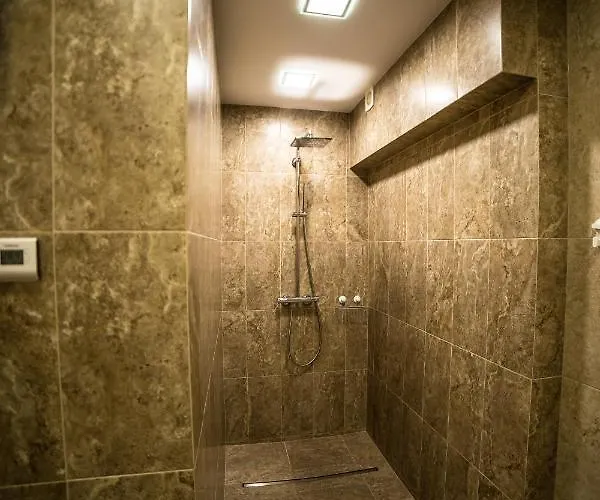 Mieterlux 22 Aparthotel 3*